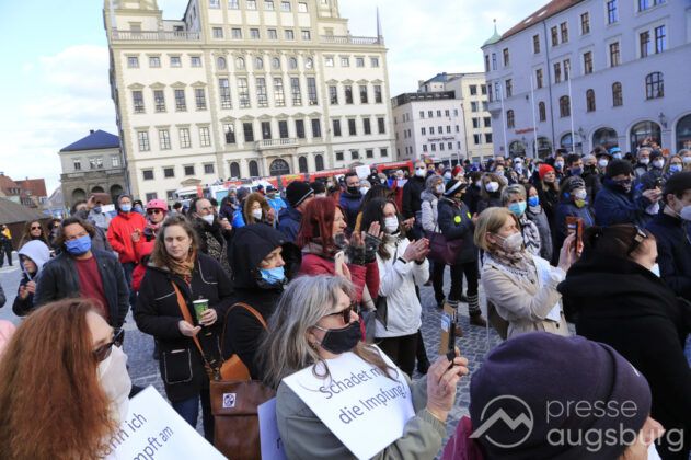 Mehrere Demos Gegen Corona-Maßnahmen In Augsburg