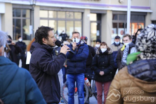Mehrere Demos Gegen Corona-Maßnahmen In Augsburg