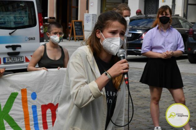 Galerie | Fridays For Future Demonstrieren Zum Jubiläum Des Klimacamps In Augsburg