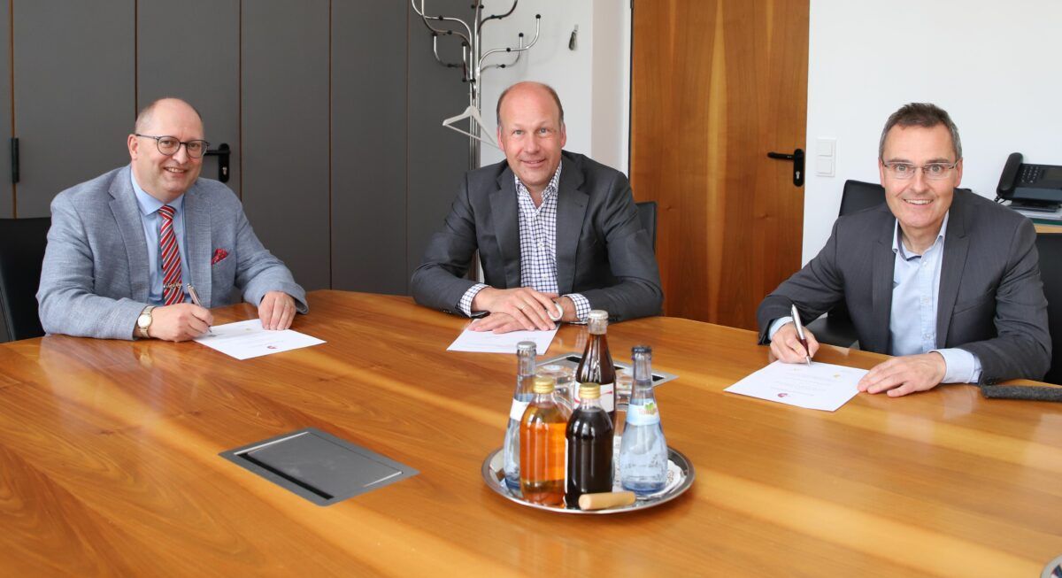 Jugendarbeit an Schulen im Landkreis Augsburg wird weiter ausgebaut 2 Jugendarbeit An Schulen Im Landkreis Augsburg Wird Weiter Ausgebaut