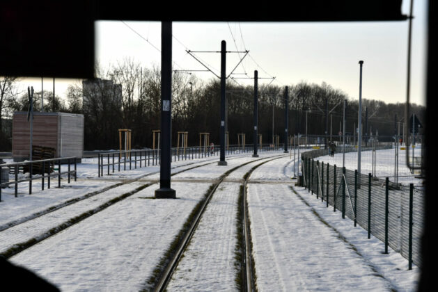 2021 12 12 Strassenbahn Linie 3 2