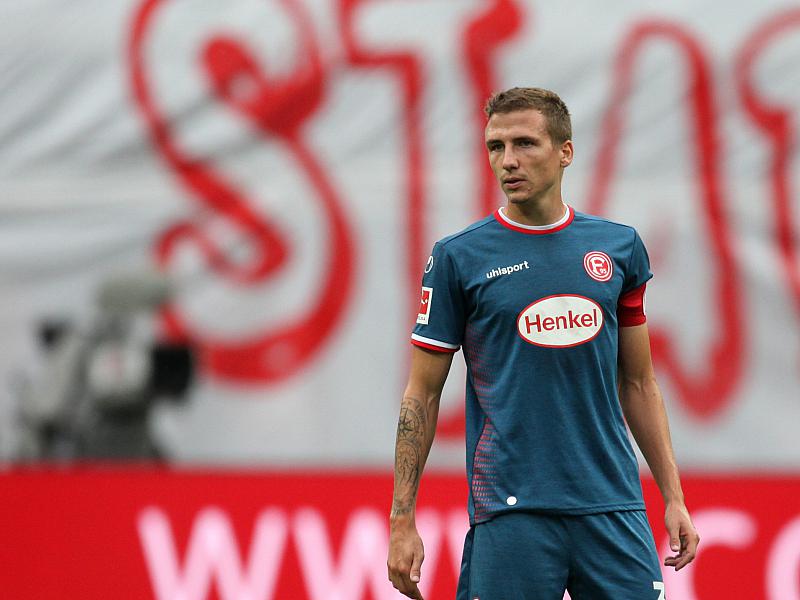 2 Bundesliga Duesseldorf Gewinnt Gegen Rostock