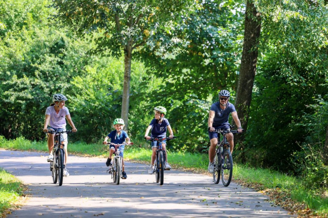Fahrradtour, Familie, Ausflug, Sommer, Ferien, Fahrrad, Sport, Freizeit_Allmannshofen_Julia Pietsch (2)