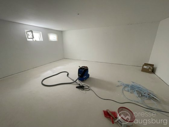 Epoxidharz Bodenbeschichtung Leicht Gemacht | Die 2K Betonfarbe Von Epodex Im Praxistest