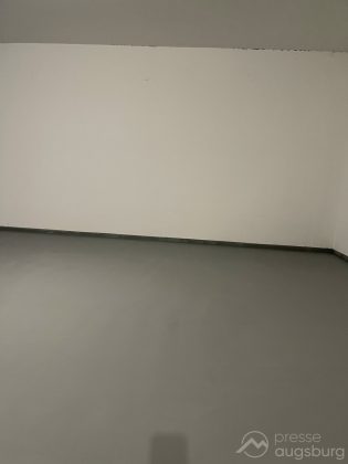 Epoxidharz Bodenbeschichtung Leicht Gemacht | Die 2K Betonfarbe Von Epodex Im Praxistest