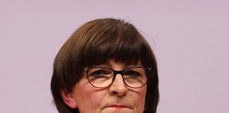 SPD-Vorsitzende begrüßt Steinmeier-Appell zu mehr Umverteilung
