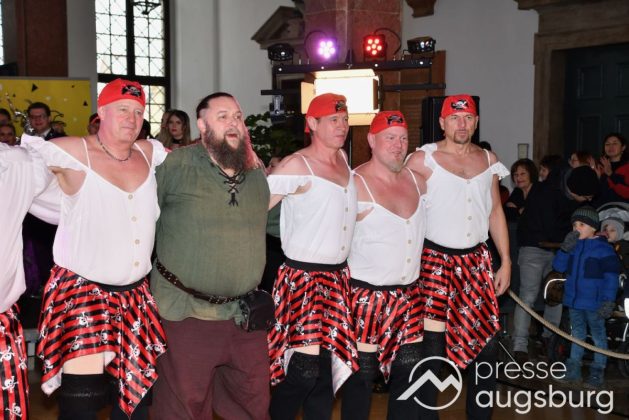 Galerie | Jetzt Sind Wieder Alle &Quot;Under Oiner Kapp&Quot; - Der Fasching In Augsburg Startet Mit Dem Rathaussturm