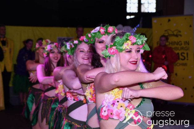 Galerie | Jetzt Sind Wieder Alle &Quot;Under Oiner Kapp&Quot; - Der Fasching In Augsburg Startet Mit Dem Rathaussturm