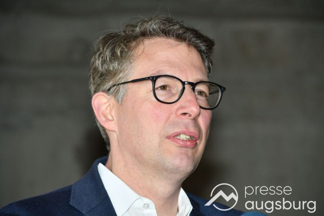 Unimed - 50.jpeg blume