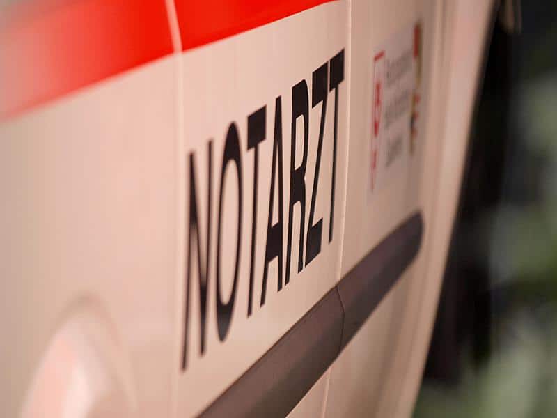 Bissingen | Sattelzug kommt auf Gegenfahrbahn - 22-jährige Traktorfahrerin wird tödlich verletzt 2 Bissingen | Sattelzug Kommt Auf Gegenfahrbahn - 22-Jährige Traktorfahrerin Wird Tödlich Verletzt