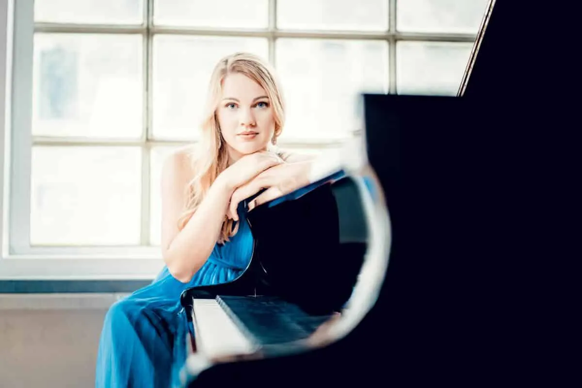 Pianistin Julia Rinderle wird mit Memminger Kulturpreis ausgezeichnet