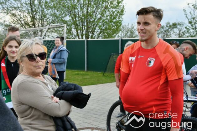 Eine Einheit Gegen Union? - Der Fc Augsburg Muss Auch Gegen Berlin Auf Drei Stützen Verzichten