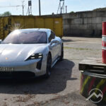 “Achtung Tiefflieger”  | Der Porsche Taycan Turbo S Sport Turismo im Presse Augsburg-Test