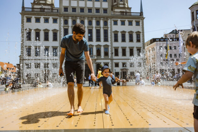 Finale Für Die Playfountain | Band Juli Eröffnet Die Sommernächte! Die Augsburg Marketing-Kolumne, Ausgabe Juni 2023