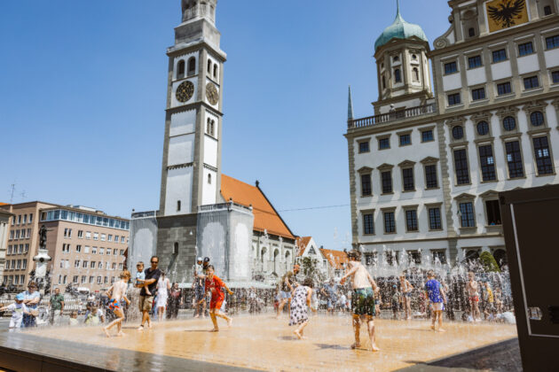 Finale Für Die Playfountain | Band Juli Eröffnet Die Sommernächte! Die Augsburg Marketing-Kolumne, Ausgabe Juni 2023