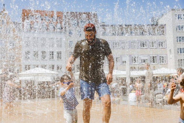 Finale Für Die Playfountain | Band Juli Eröffnet Die Sommernächte! Die Augsburg Marketing-Kolumne, Ausgabe Juni 2023