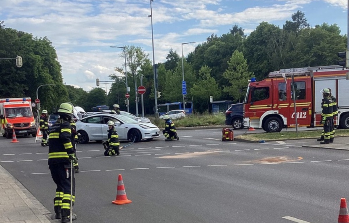 Eine Verletzte bei Verkehrsunfall in Moosach