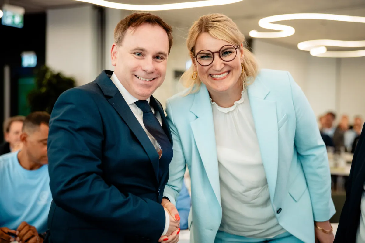 Eva Weber wird auch 2026 als OB-Kandidatin der Augsburger Christsozialen antreten – Ullrich bleibt Vorsitzender der CSU Augsburg