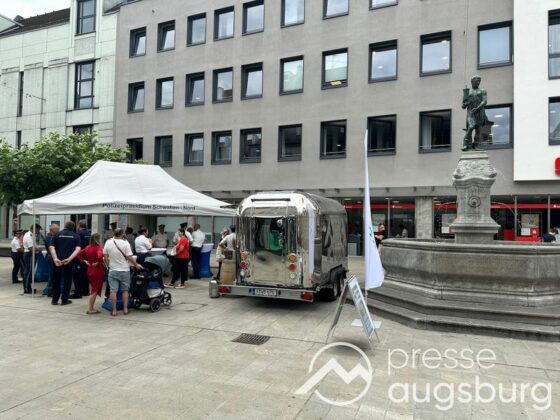 Lob und Kaffee zum 15-jährigen Jubiläum des Polizeipräsidiums Schwaben Nord 42 Lob Und Kaffee Zum 15-Jährigen Jubiläum Des Polizeipräsidiums Schwaben Nord