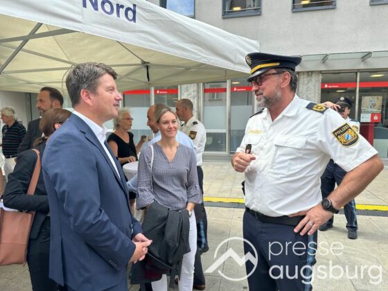 Lob und Kaffee zum 15-jährigen Jubiläum des Polizeipräsidiums Schwaben Nord 57 Lob Und Kaffee Zum 15-Jährigen Jubiläum Des Polizeipräsidiums Schwaben Nord