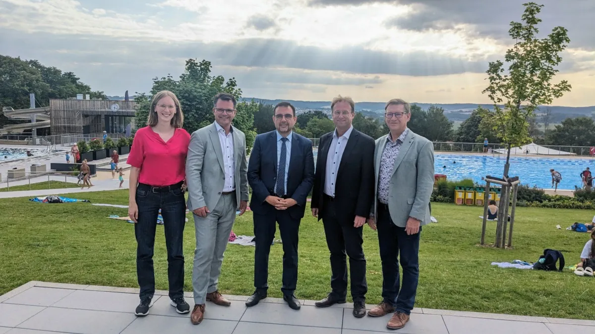 Vom Pausenhof, über das Freibad zum Mehrgenerationen-Sportpark –  Vier Großprojekte in Donauwörth feierlich in Betrieb genommen