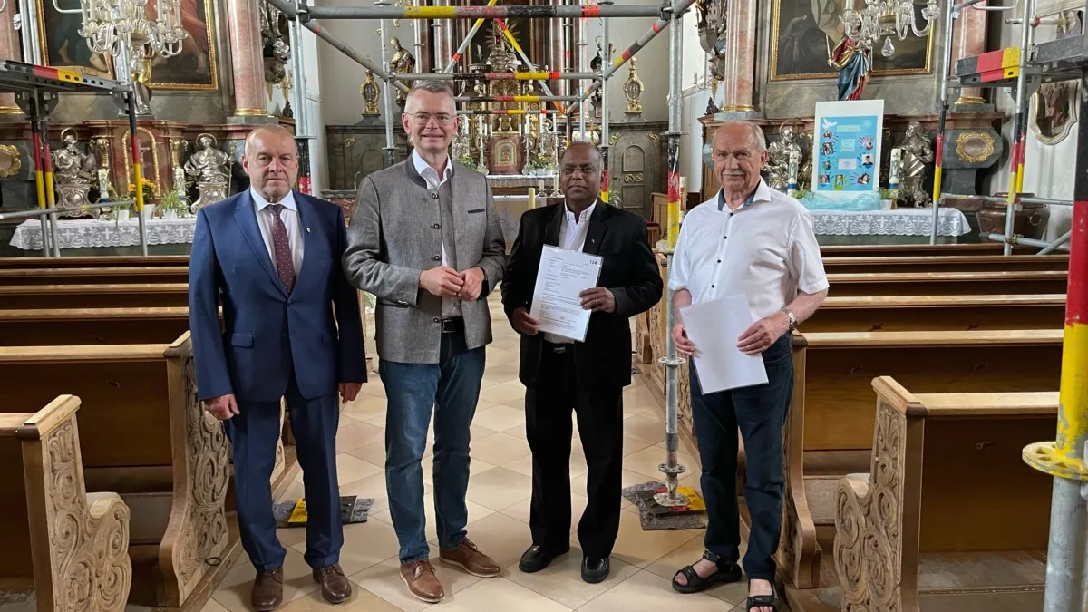 Gute Nachrichten für die Pfarrkirche St. Ulrich und Afra in Todtenweis – Landesstiftung bezuschusst Sanierung