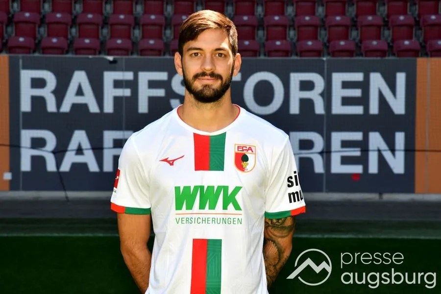 Čolina verlässt den FC Augsburg und wechselt nach Polen