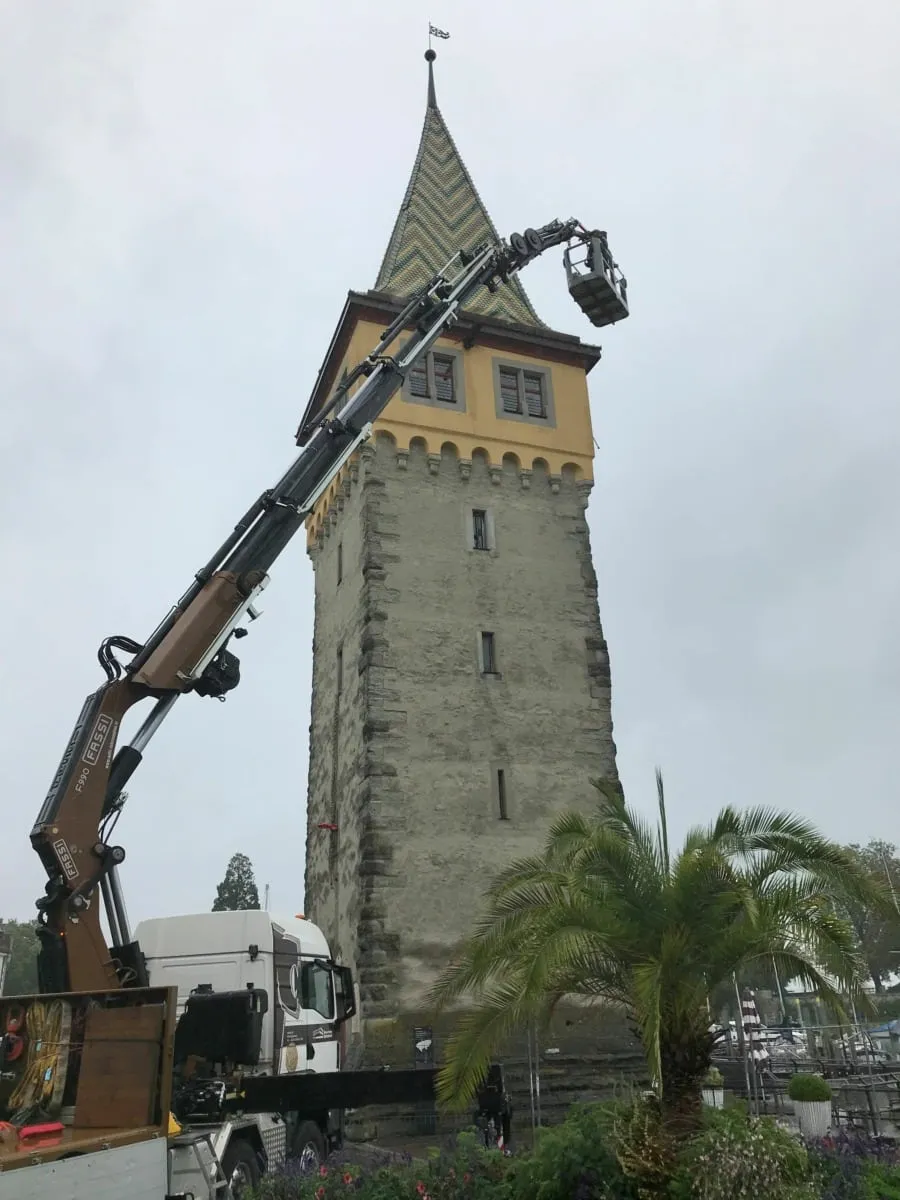Zahlreiche historische Gebäude in Lindau nach Unwetter beschädigt – Sturmschäden sorgen für Sperrungen