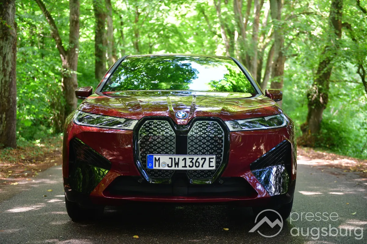 BMW iX M60  | Der Luxus-SUV im Presse Augsburg-Test