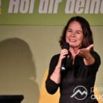 Galerie | Außenministerin Baerbock unterstützt bayerische Grüne bei Wahlkampfveranstaltung in Augsburg