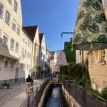 Magisches Licht in der Altstadt: Neue Installation lädt zum Herbstleuchten in Augsburg ein