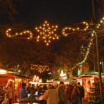 Neusässer Märchenweihnacht | Weihnachtsmarkt und Märchenspaziergang sorgen für wundervolle Stimmung