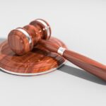 Urteil nach schwerer Misshandlung und Freiheitsberaubung eines Kindes im Landkreis Aichach-Friedberg