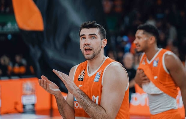 Ratiopharm Ulm festigt Tabellenführung in der BBL mit Sieg im Spitzenspiel 2 Ratiopharm Ulm Festigt Tabellenführung In Der Bbl Mit Sieg Im Spitzenspiel