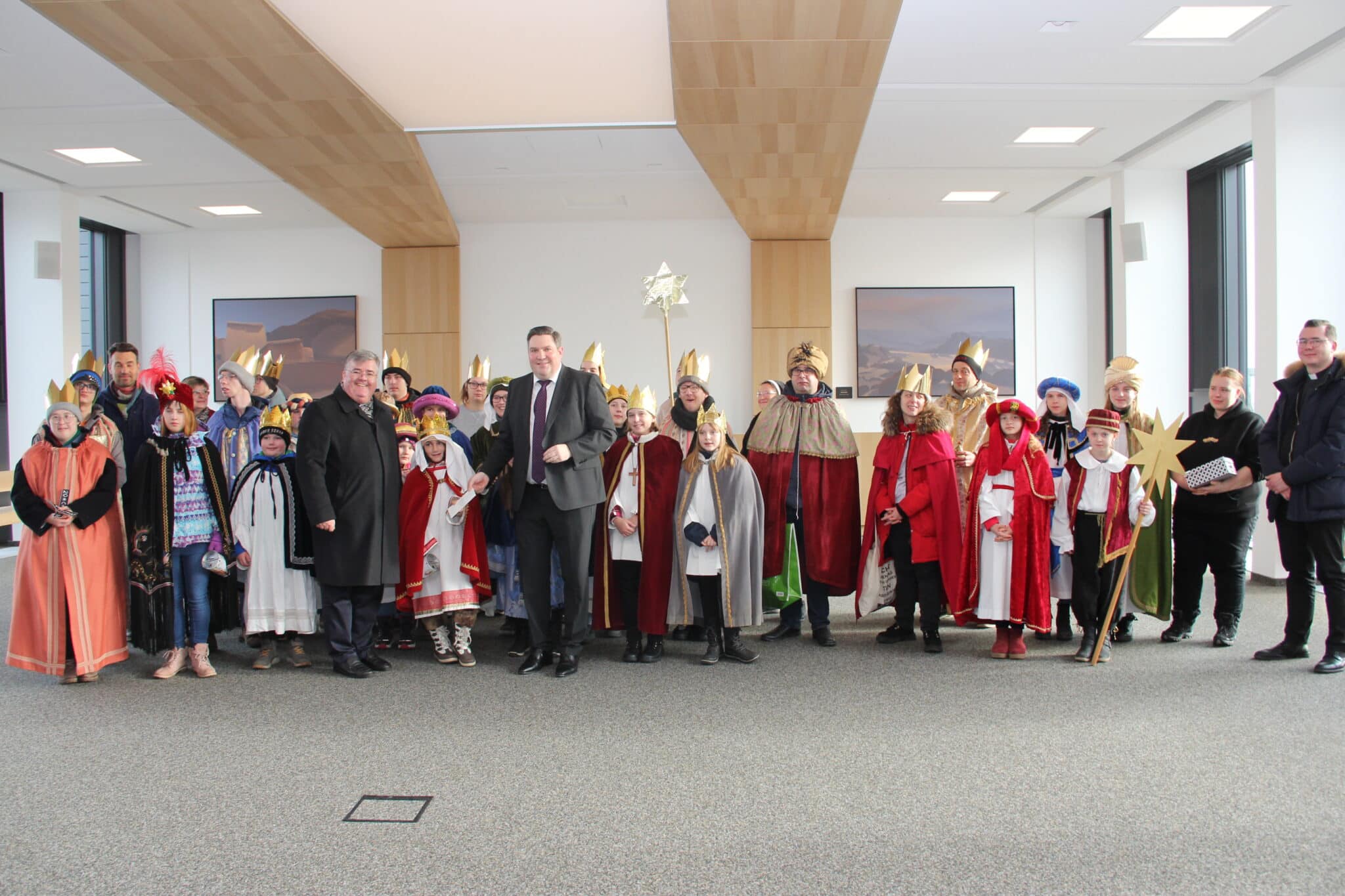 Tradition des „Sternsinger-Empfanges“ im Landratsamt Dillingen wird nach Jahrzehnten wieder durchgeführt