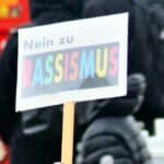 Über 1700 Menschen demonstrieren in Kempten friedlich gegen Rechtsextremismus