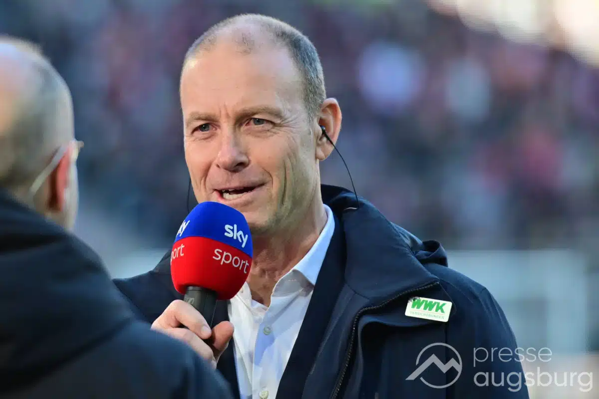“Wir haben uns diesen Punkt verdient” | Die Stimmen zum Remis des FC Augsburg bei Eintracht Frankfurt