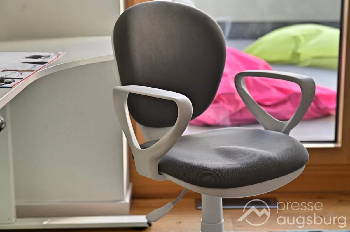 Ergonomie von Anfang an | Der Flexispot Kinderstuhl SC01 im Überblick