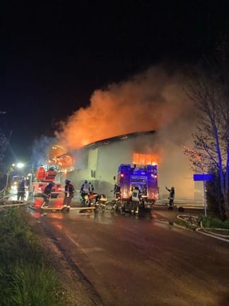 Verheerender Brand im Arbeiterwohnheim in Nördlingen-Pfäfflingen 2 Verheerender Brand Im Arbeiterwohnheim In Nördlingen-Pfäfflingen