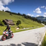 Start der Motorradsaison | ADAC gibt Tipps, bevor es mit den Bikes wieder auf die Straße geht