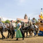 „Geschichte zum Anfassen“ | Schwäbischwerder Kindertag in Donauwörth feiert Historie mit buntem Programm