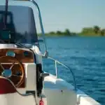 Urlaub mit dem Boot: Welchen Bootsführerschein brauche ich? 
