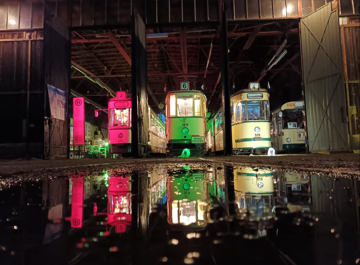 “Freunde der Augsburger Straßenbahn und Traditionsbus Augsburg e. V.” laden zur Nacht im Museum