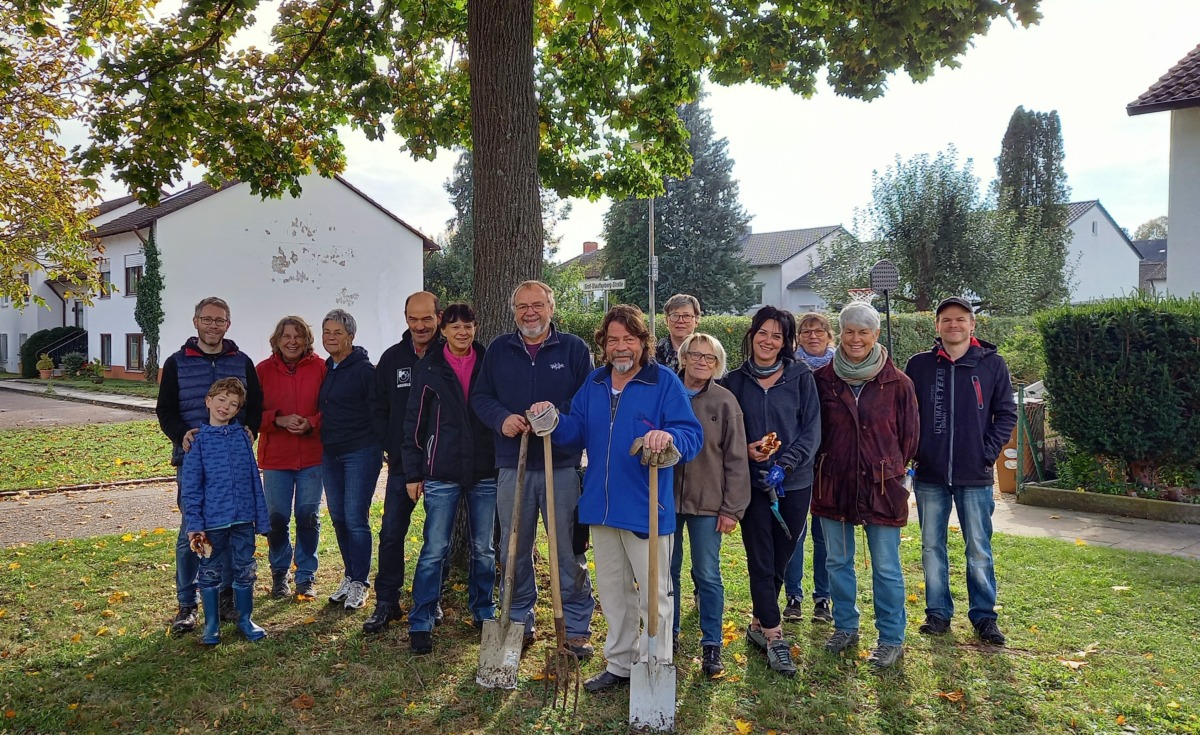 Nördlingen | Erfolgreiche Pflanzaktion in der Gustav-Stresemann-Straße