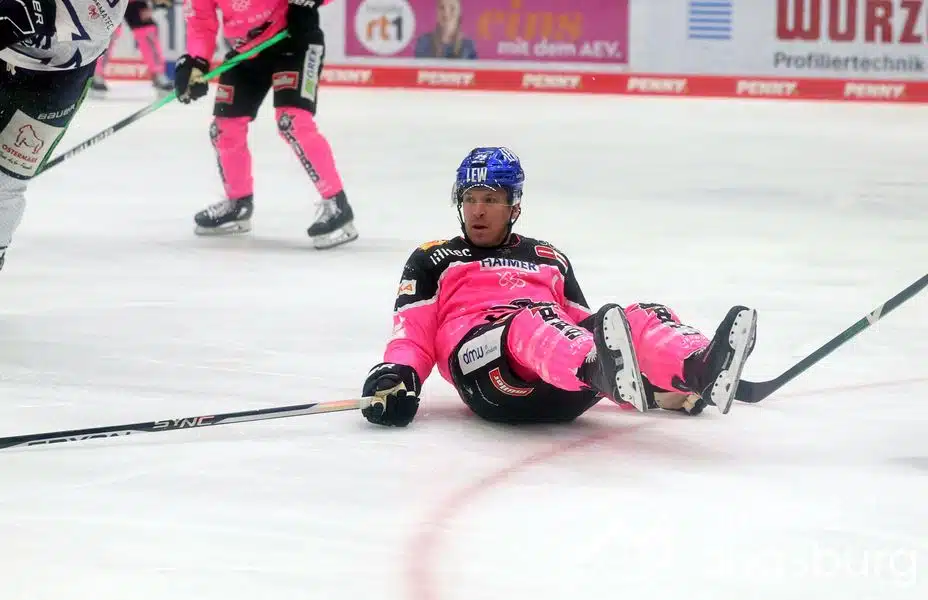 Miniserie beendet | Augsburger Panther kassieren verdiente Niederlage gegen effiziente Straubing Tigers