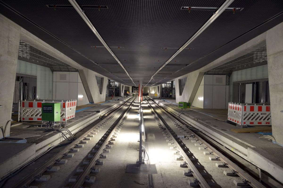 Frühestens Ende 2026 | Neuer Zeitplan für die Eröffnung der Straßenbahnhaltestelle im Augsburger Hauptbahnhof