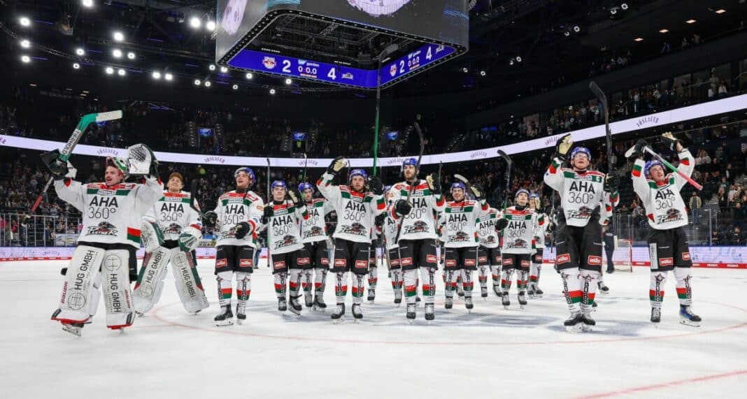 EHC Red Bull Muenchen vs. Augsburger Panther, 10. Spieltag, Eishockey, Penny-DEL, 18.10.2024