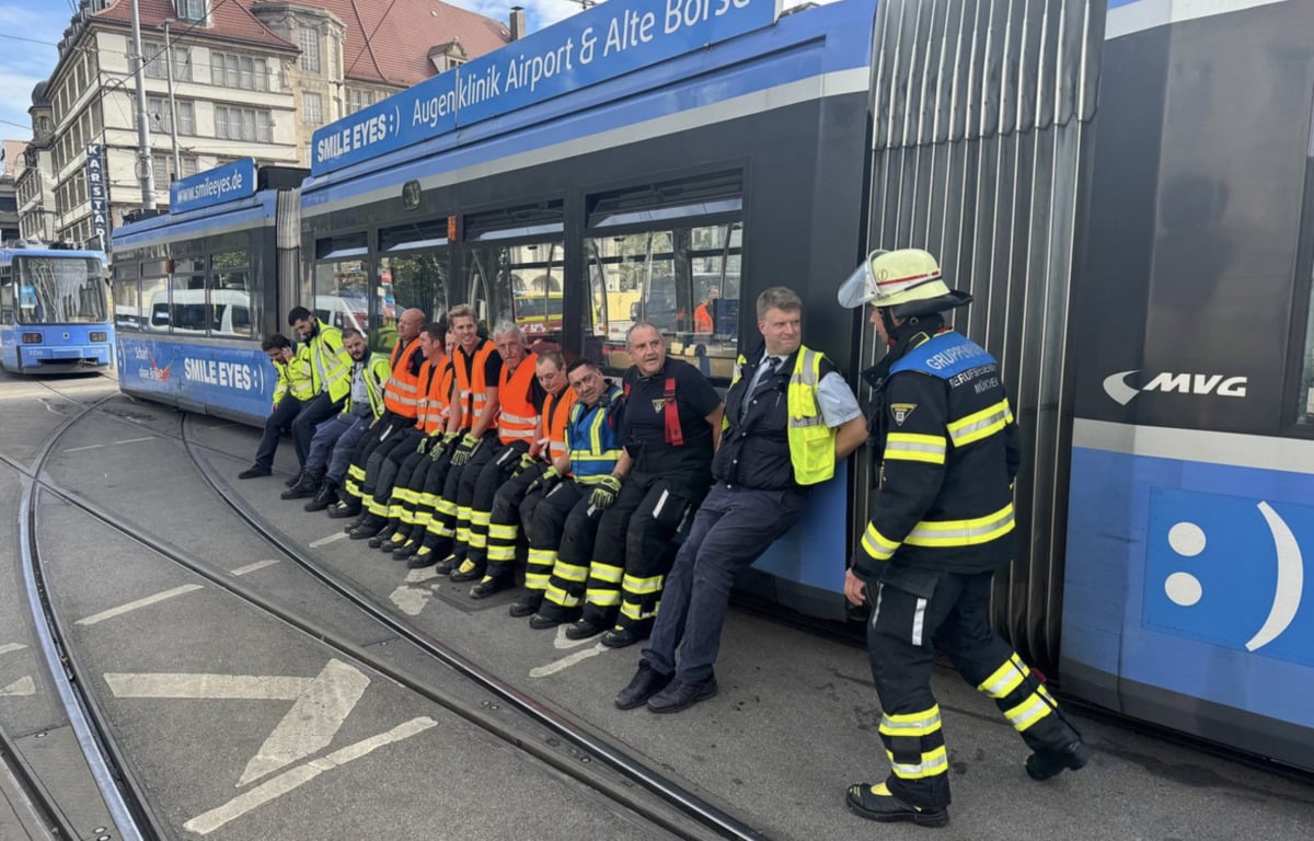 Zum Glück keine Verletzten: Straßenbahn in München entgleist