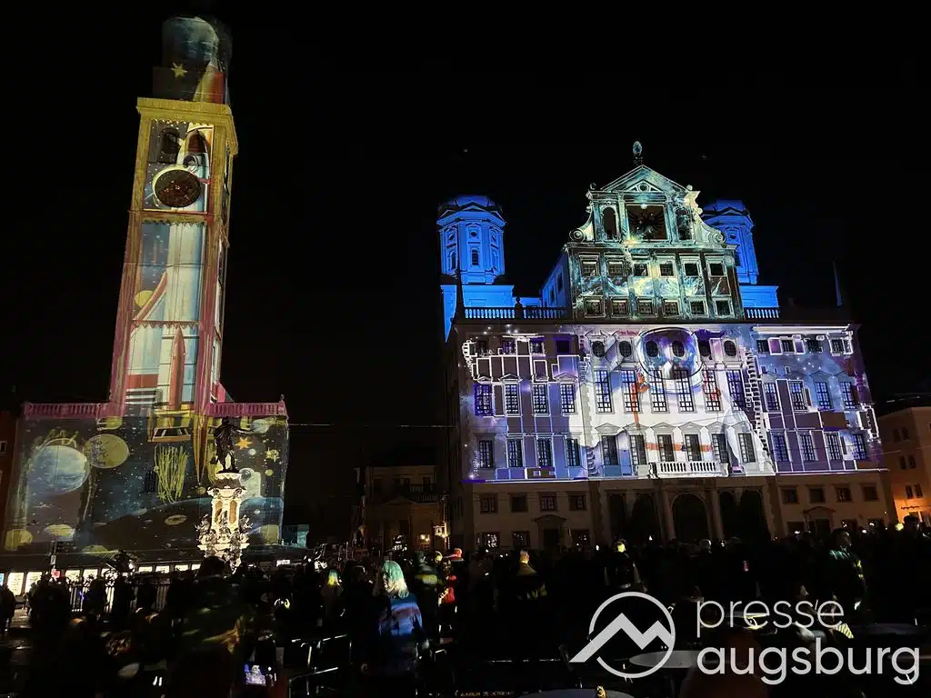 Galerie | Light Nights Augsburg 2024 – Faszinierende Lichterkunst erhellt die Stadt