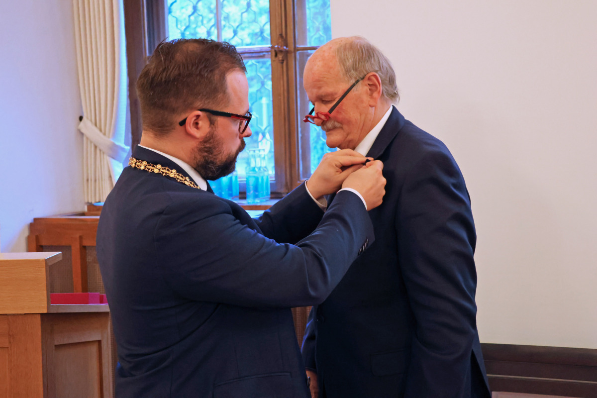 Ehrenbürger Herbert Müller feiert 80. Geburtstag – Würdigung eines Lebens für Memmingen und die Freiheit